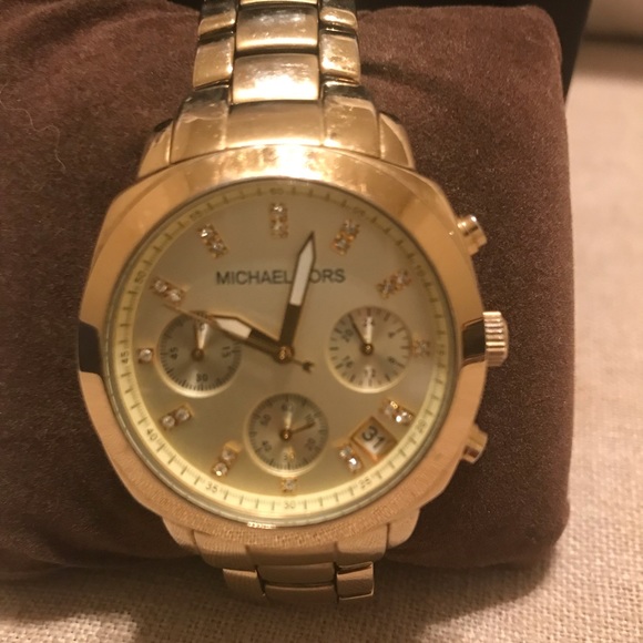 Michael Kors Watch - Picture 3 of 7